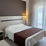 호텔 La Carolina 4*