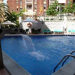 호텔 La Carolina 4*