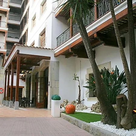 Otel La Carolina Lloret de Mar