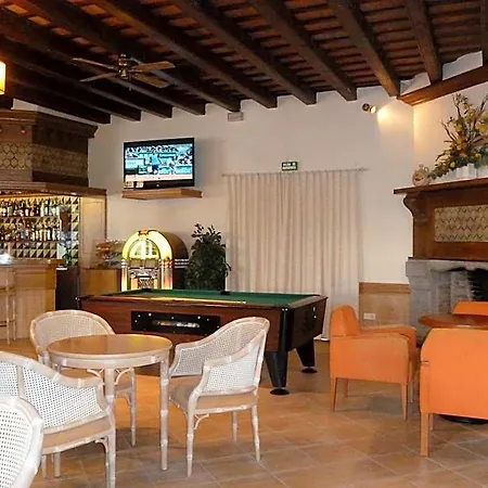 Otel La Carolina 4*
