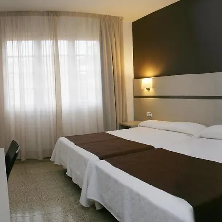 호텔 La Carolina 4*