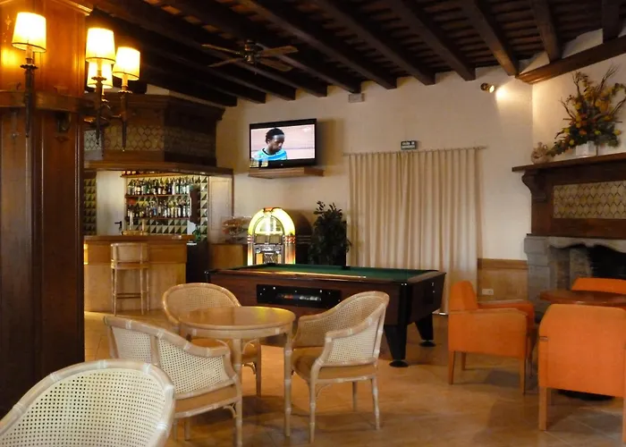 Hotel La Carolina 4*