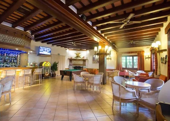 Hotel La Carolina 4*