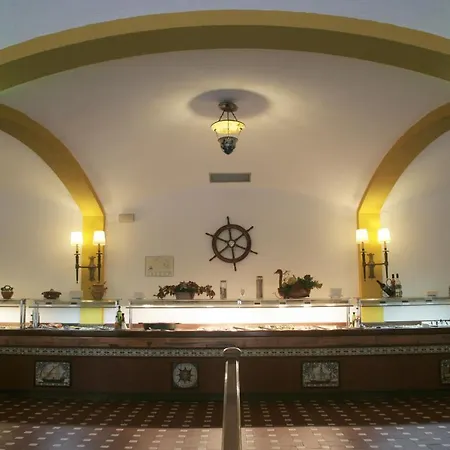 فندق La Carolina يوريت دي مار