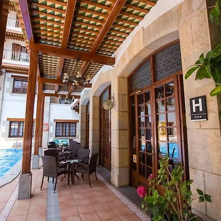 فندق La Carolina يوريت دي مار