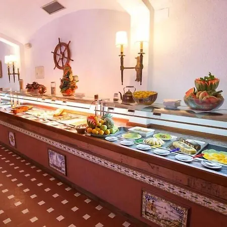 فندق La Carolina يوريت دي مار