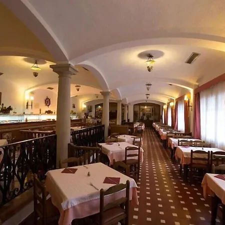 La Carolina 4* يوريت دي مار