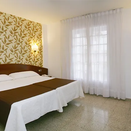 La Carolina يوريت دي مار